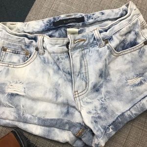 Billabong shorts